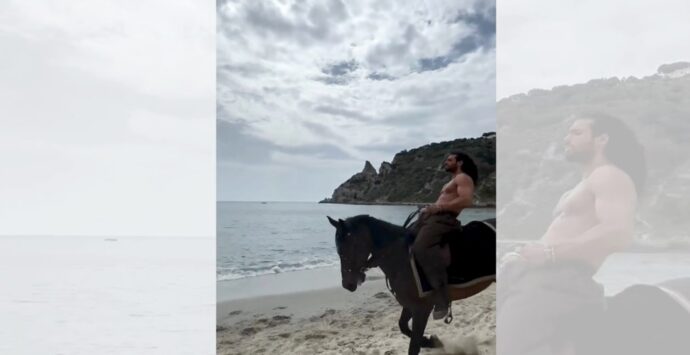 Sandokan approda nel Vibonese, le riprese tra Tropea e Capo Vaticano con Can Yaman – Video