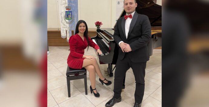 Filadelfia, all’Auditorium Comunale un concerto del duo pianistico Giuseppe Fusaro e Clarissa De Rosa Arcuri