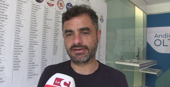 Ballottaggio a Vibo, Cosentino esclude accordi con Muzzopappa: «Ma parleremo ai suoi elettori» – VIDEO