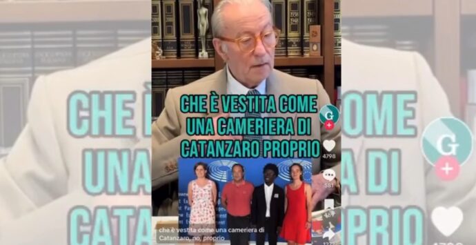 «Salis vestita come una cameriera di Catanzaro», bufera sulle parole di Vittorio Feltri – Video