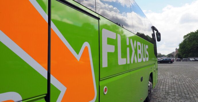 Flixbus potenzia le tratte con Vibo per l’estate: nuovi collegamenti con Milano, Palermo, Bari e non solo