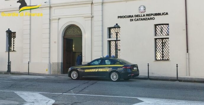 Cosche di Vibo: maxi-sequestro da 1 milione di euro, colpiti esponenti del narcotraffico