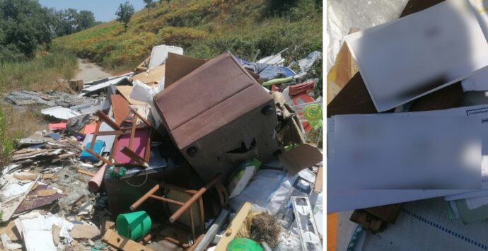 Mini discarica abusiva tra Filandari e Zungri blocca la strada di campagna. Ma ci sono anche bollette con nomi e indirizzi