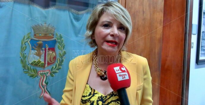 Salta il Festival Leggere & Scrivere, l’ex sindaco di Vibo Limardo critica Romeo: «Quest’amministrazione non ha anima»