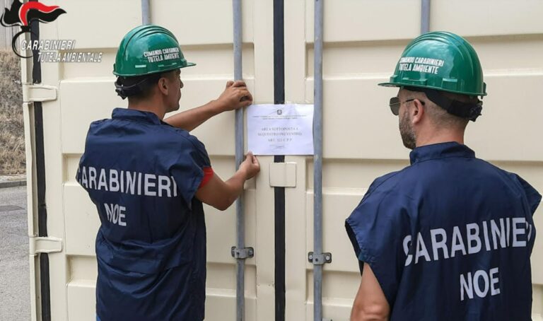 Traffico illecito di rifiuti, maxi operazione in Calabria: sequestrate società per un valore di 20 mln 