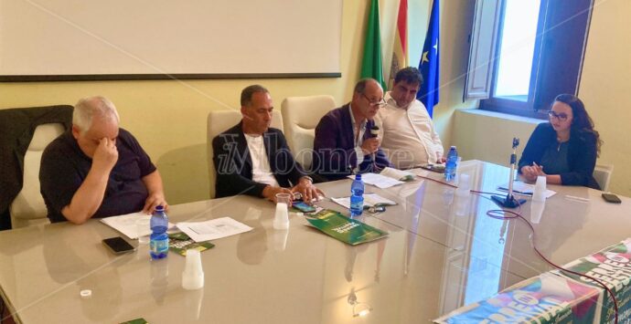 Serreinfestival, a San Nicola Da Crissa il dibattito sull’autonomia differenziata: «Una tragedia per la Calabria» – Video