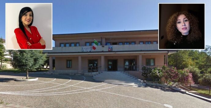 Filandari, il sindaco Fuduli non procede al rimpasto di giunta e si accentua il divario con Maccarone e Guerrera: «Deluse e amareggiate»