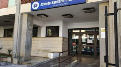 Lo strano paradosso della sanità vibonese: non funziona ma il personale è in esubero. Ecco cosa c’è dietro il “licenziamento” di 72 operatori sanitari – Video