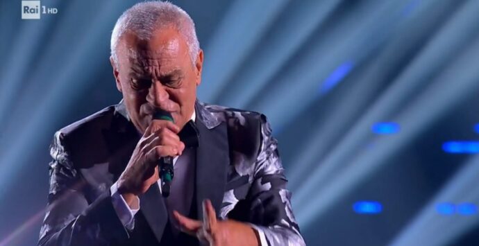 Dopo il successo a The voice senior, il cantante Pippo Lico pronto ad esibirsi nella sua Vibo