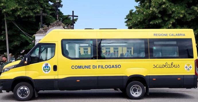 Nuovo anno, nuovo scuolabus per i bambini di Filogaso: entrerà in funzione nel primo giorno di lezioni