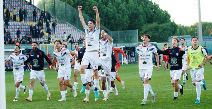 Serie D, la Vibonese ritrova la vittoria in campionato contro il Licata: basta un gol di Berardi per tornare dalla Sicilia con 3 punti