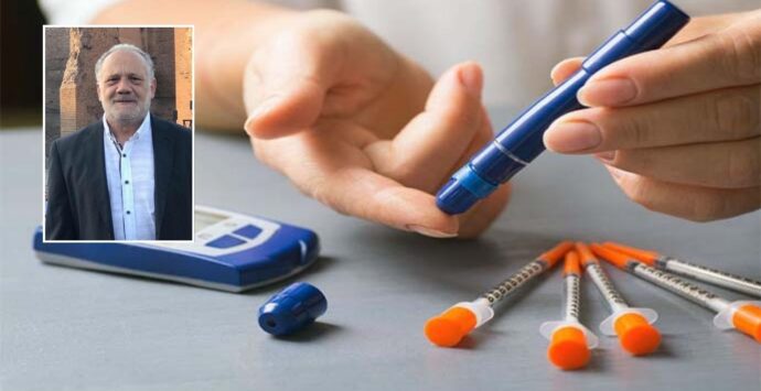 Per i diabetici a Vibo non ci sono soldi, l’Asp taglia i misuratori di glicemia. Parla il “paziente zero” della protesta: «Sono presidi salvavita, e ora?»