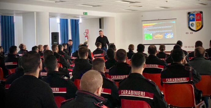La lotta alle nuove droghe passa anche dalla formazione: a Vibo l’aggiornamento dei carabinieri con il Lass