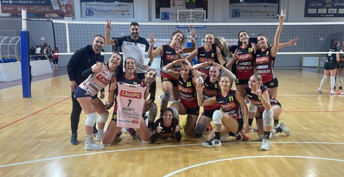 Volley femminile, la Tonno Callipo Vibo stende anche la Saracena Messina e resta in vetta alla classifica