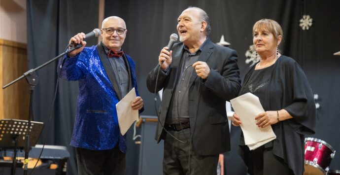 Natale in musica a Filadelfia, successo per il concerto della Pro Loco che ha chiamato a raccolta gli artisti del territorio