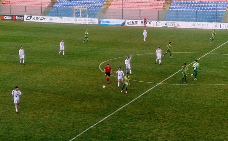 Serie D, la Vibonese non brilla e cade ancora al Luigi Razza. A sorridere è l’Enna: finisce 0-1