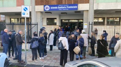 Proroga di due mesi per infermieri e oss a Vibo Valentia. Mammoliti: «Qui non ci sono esuberi, anzi» – VIDEO