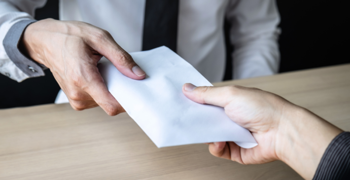 Corruzione ai danni dell’Inail di Vibo: il Tribunale del Riesame revoca tre provvedimenti interdittivi