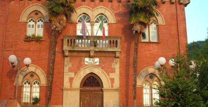 Il Comune di Dinami esce dal dissesto: disco verde al piano di estinzione dei debiti da parte del ministero