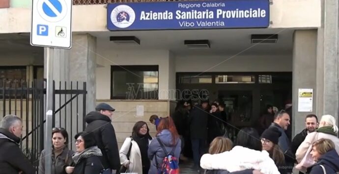 “Licenziamenti” all’Asp di Vibo, Città attiva: «Avevamo lanciato l’allarme, con lo scioglimento si sta arretrando»