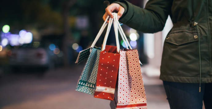 Saldi invernali al via il 4 gennaio, Petracca (Confesercenti): «Sosteniamo il commercio vibonese con acquisti nei nostri quartieri»