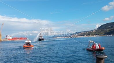 Vibo Marina onora Santa Barbara, nell’area del porto le esercitazioni di Capitaneria e Vigili del fuoco -Video