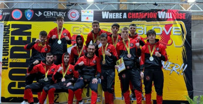 Kickboxing, la vibonese Fenix Academy fa incetta di medaglie al torneo internazionale di Treviso
