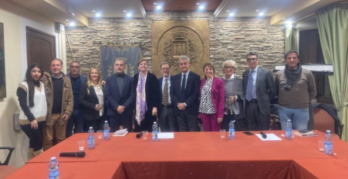 Soriano, presentato il libro Portami al mare: 10 storie di persone che in Calabria lottano contro la malattia tra speranza e diritti negati