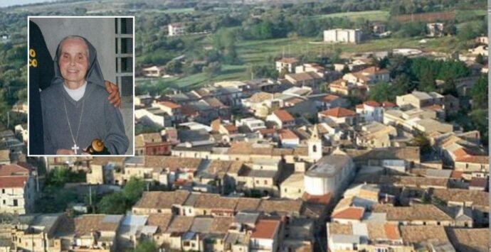 La comunità di Caria ha ricordato suor Rosetta Pugliese, penultima di una stirpe molto devota: su 7 fratelli e sorelle tre preti e due monache