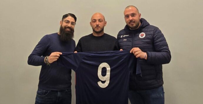 Colpo di mercato per l’Asd Comprensorio Vibonese: Giuseppe Simonetti pronto a scrivere un nuovo capitolo di sport al fianco del fratello Gregorio