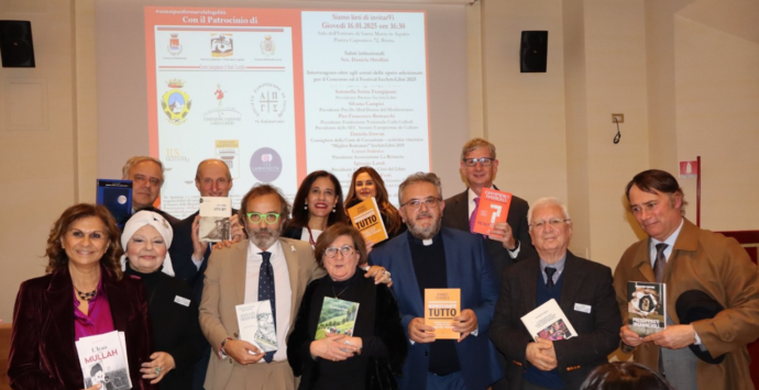 Un ponte di libri tra la Calabria e il mondo: l’allenza tra diritto e letteratura