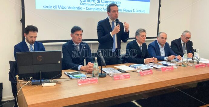 Vibo, presentato il bando regionale da 50 milioni per rilanciare il turismo. Colacchio (Confindustria): «Grande opportunità» – VIDEO