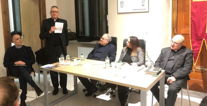 Mileto, nella Casa della Cultura presentato il volume di monsignor Ramondino “Nei Solchi della speranza”