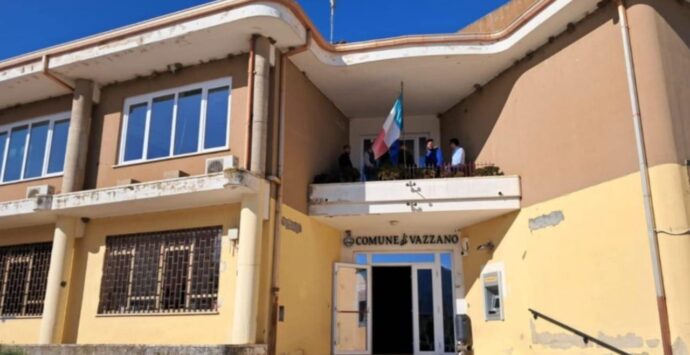 Vazzano, l’opposizione si scaglia ancora contro il sindaco Massa: «Gestione disastrosa degli Uffici e i cittadini pagano due volte le tasse»