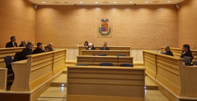 Vibo, la Provincia approva il Piano triennale dei lavori pubblici 2025-2027: nuove risorse per la rete viaria e l’edilizia scolastica