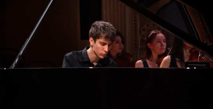 Tutto pronto al Conservatorio di Vibo per il recital del pianista Massimiliano Monopoli