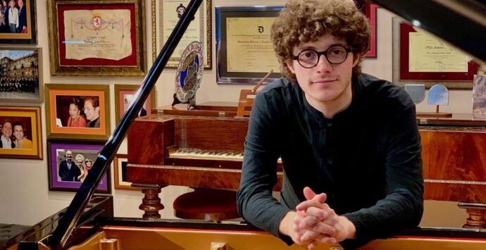 Tutto pronto al Valentianum per l’esibizione del pianista calabrese Gabriele Zicari
