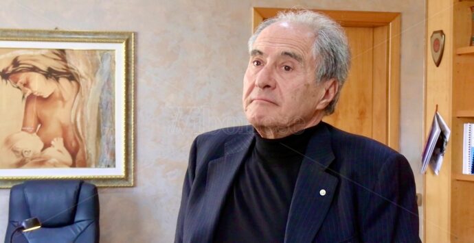 Asp di Vibo, Piscitelli: «Caos al Pronto soccorso? Tutte quelle ambulanze non dovevano essere lì». E sui lavori: «Tra un po’»
