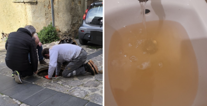 Vibo, riparati i danni in via Cordopatri che avevano lasciato a secco il centro storico. Ma ora l’acqua esce marrone