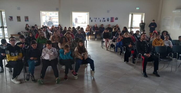 Spilinga: nel Giorno del Ricordo scuola, associazioni e istituzioni hanno riflettuto sulla tragedia delle Foibe e l’esodo giuliano-dalmata