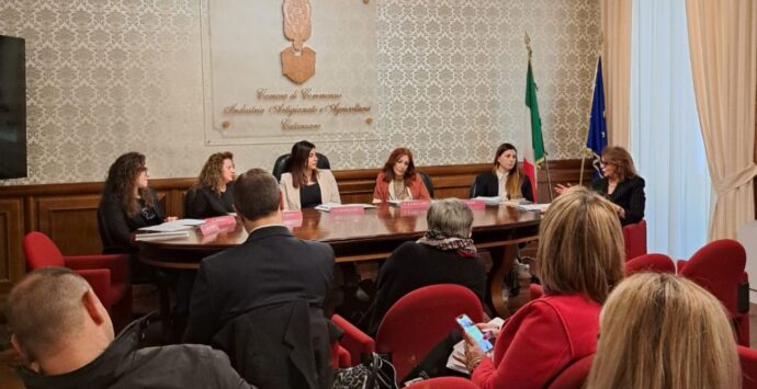 Imprenditoria femminile: la Camera di commercio vara il bando Womer4me-ntoring con uno sguardo anche ai Centri antiviolenza
