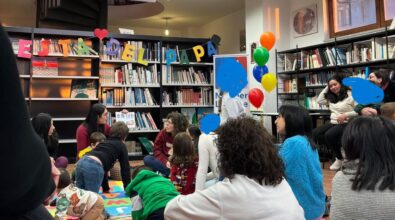 Letture che uniscono e laboratori creativi alla Biblioteca di Filadelfia, il sindaco: «Un dono che arricchisce l’intera comunità»