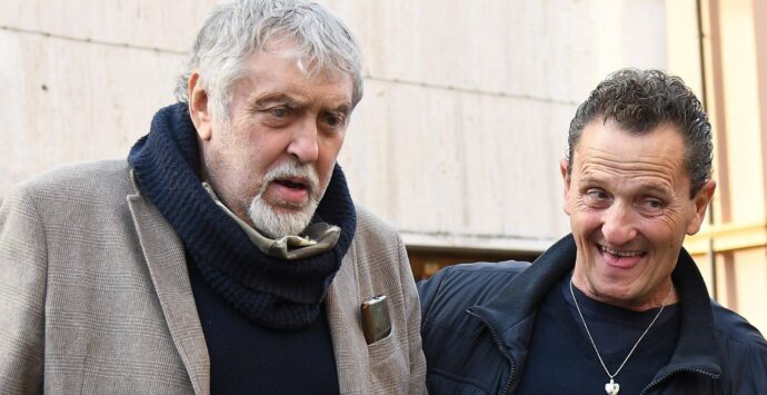 Ciak, si gira… al camposanto: a Ricadi chiusura temporanea del cimitero per le riprese di un film con Salvi e Mattioli