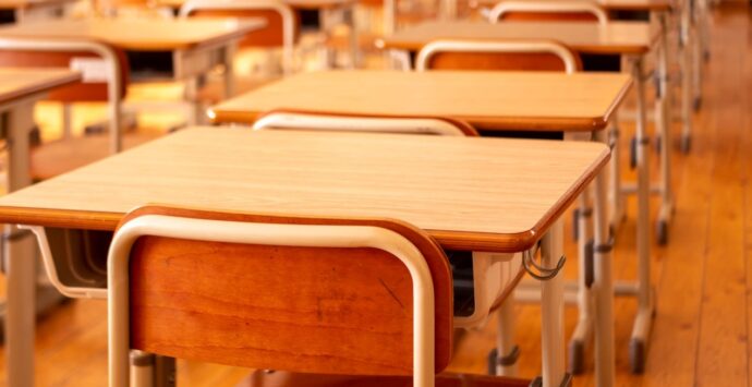 Filadelfia, 87 docenti dell’Omnicomprensivo siglano un documento in difesa della dirigente scolastica