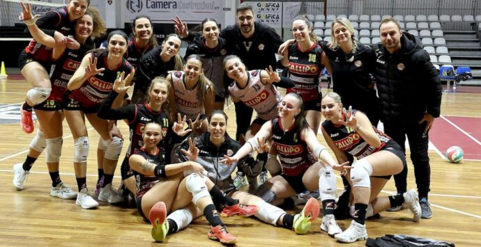 Volley, la Tonno Callipo trionfa a Reggio e consolida la vetta della classifica