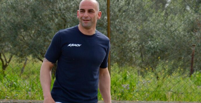 Calcio, Bruno Barba difensore perno del Francica a 41 anni: «Lascio, ma prima voglio regalare soddisfazione del playoff»