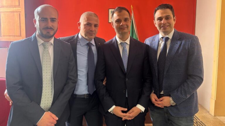 Nuovo palasport, Cuore Vibonese denuncia: «Giunta Romeo in ritardo per partecipare al bando nazionale, fondi a rischio»
