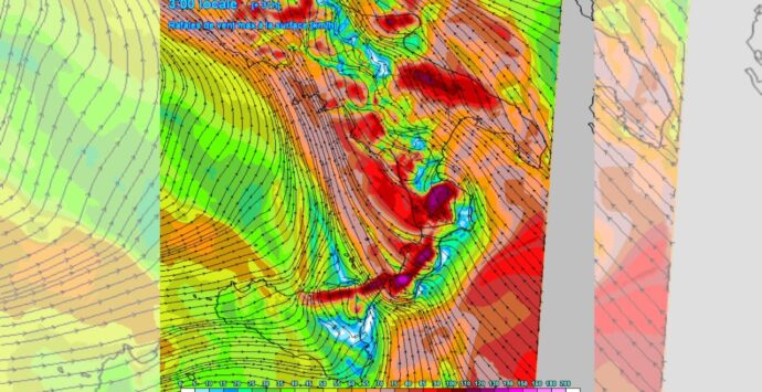 Meteo Vibonese, ancora cieli carichi di sabbia e pioggia rossa. Poi in arrivo venti di tempesta con raffiche oltre i 100 km/h