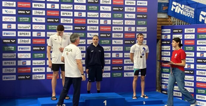 Nuoto, il vibonese Daniel Lico grande protagonista dei Criteria nazionali giovanili di Riccione