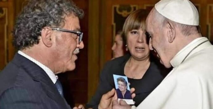Quando papa Francesco incontrò Antonio il figlio “monello” di Natuzza Evolo che Padre Pio definì il «più buono e con il cuore grande»